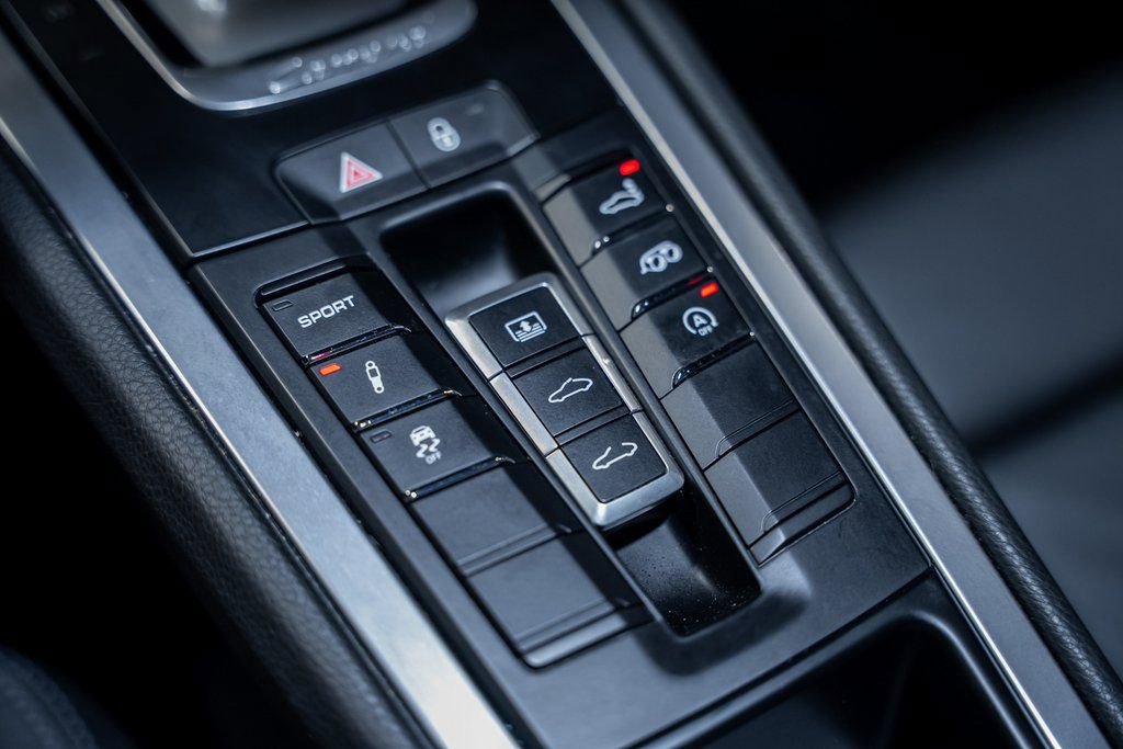 Used 2016 Porsche 911 Carrera 4S image 48