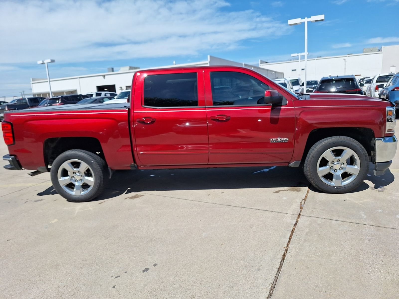 Used 2018 Chevrolet Silverado 1500 LT w/ Texas Edition RWD image 7