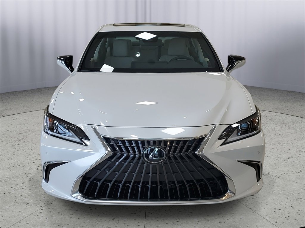 New 2025 Lexus ES 300h w/ Premium Package image 2