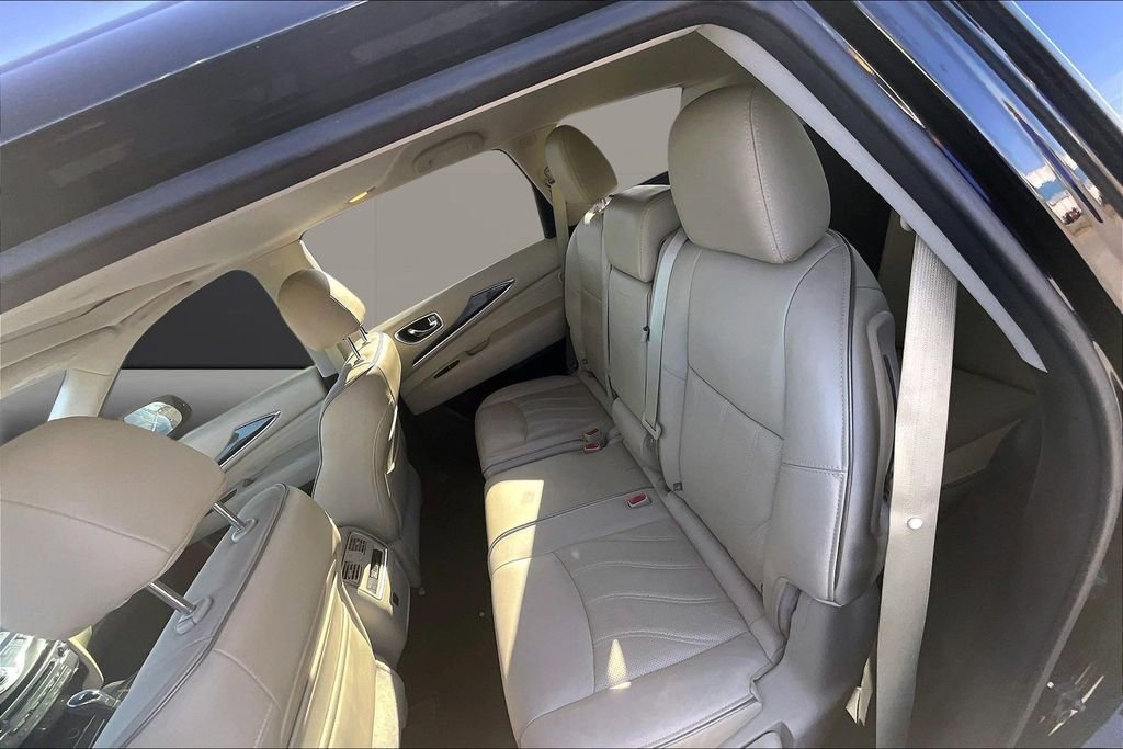 Used 2016 INFINITI QX60 Base w/ Premium Plus Package image 26