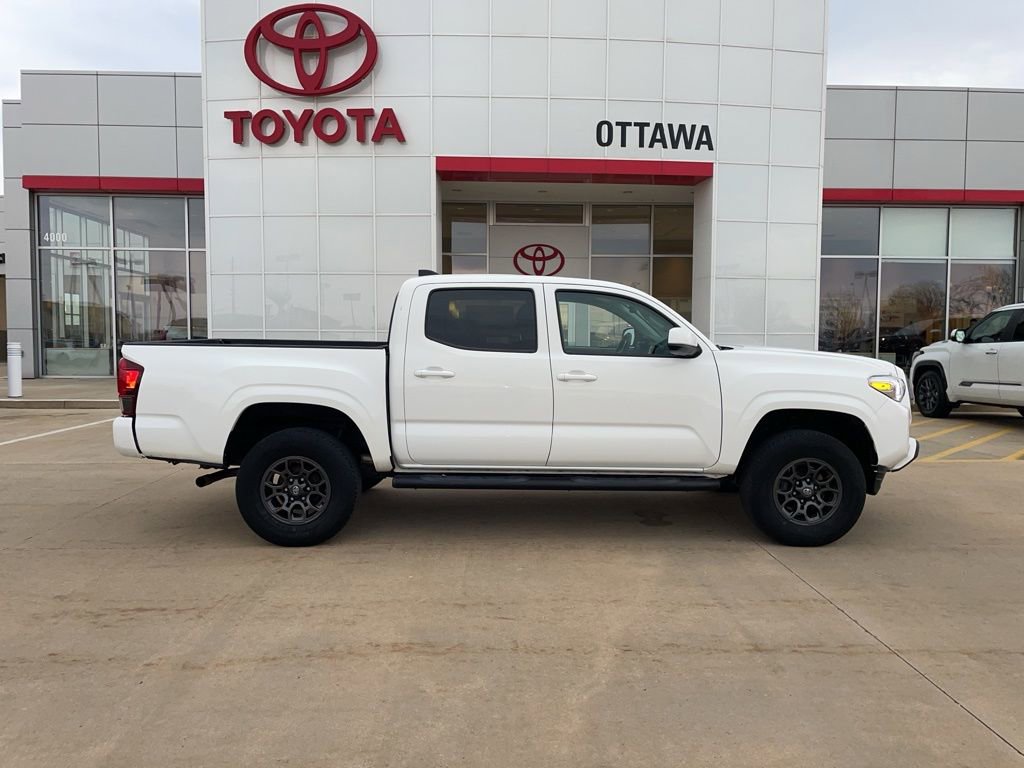 Used 2023 Toyota Tacoma SR image 4