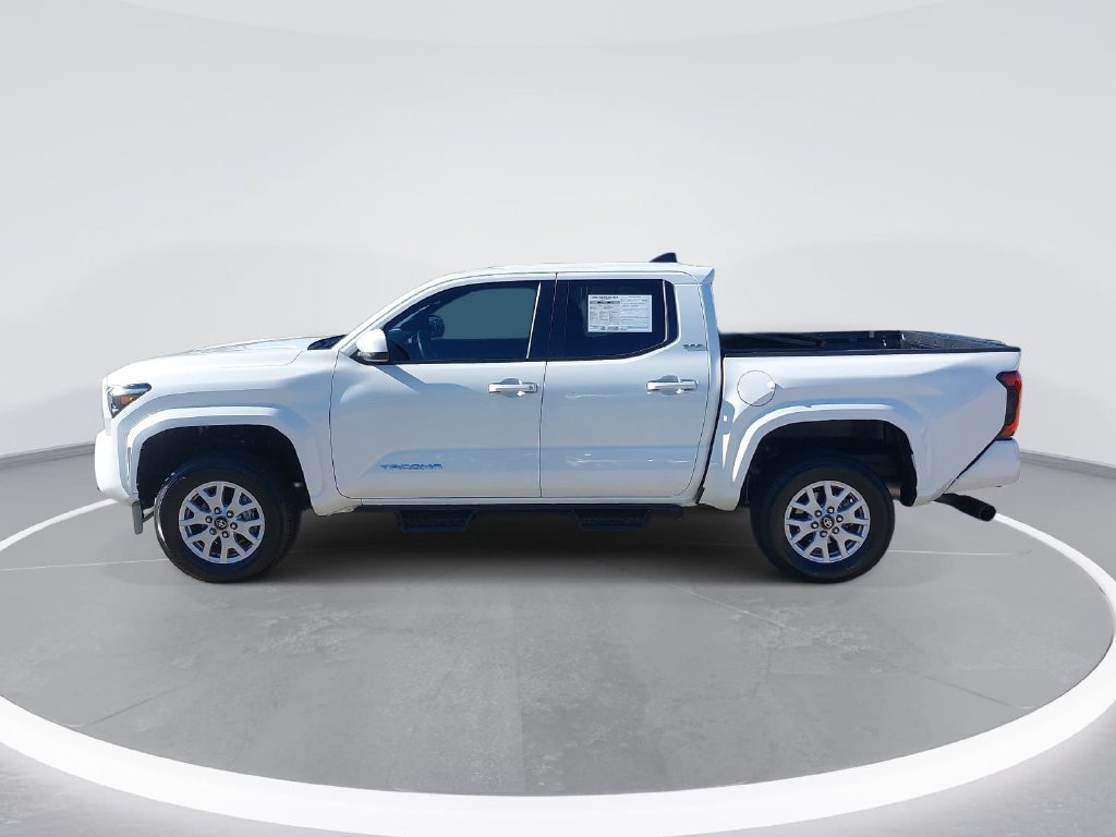 Used 2024 Toyota Tacoma SR5 w/ SR5 Upgrade Package AWD/4WD image 8