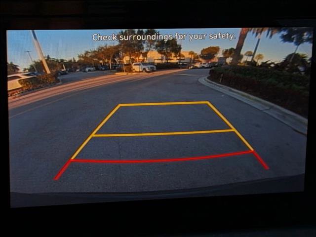 Used 2023 Hyundai Santa Fe SE image 11