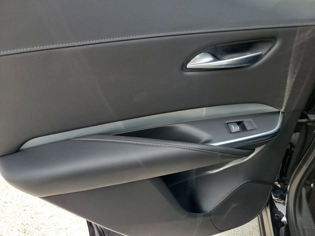 Used 2020 Cadillac XT4 Premium Luxury image 9