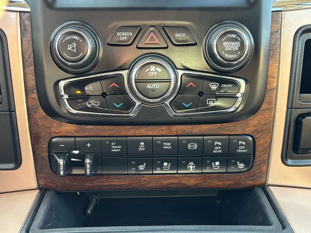 Used 2017 RAM 3500 Laramie Longhorn w/ Convenience Group RWD image 36