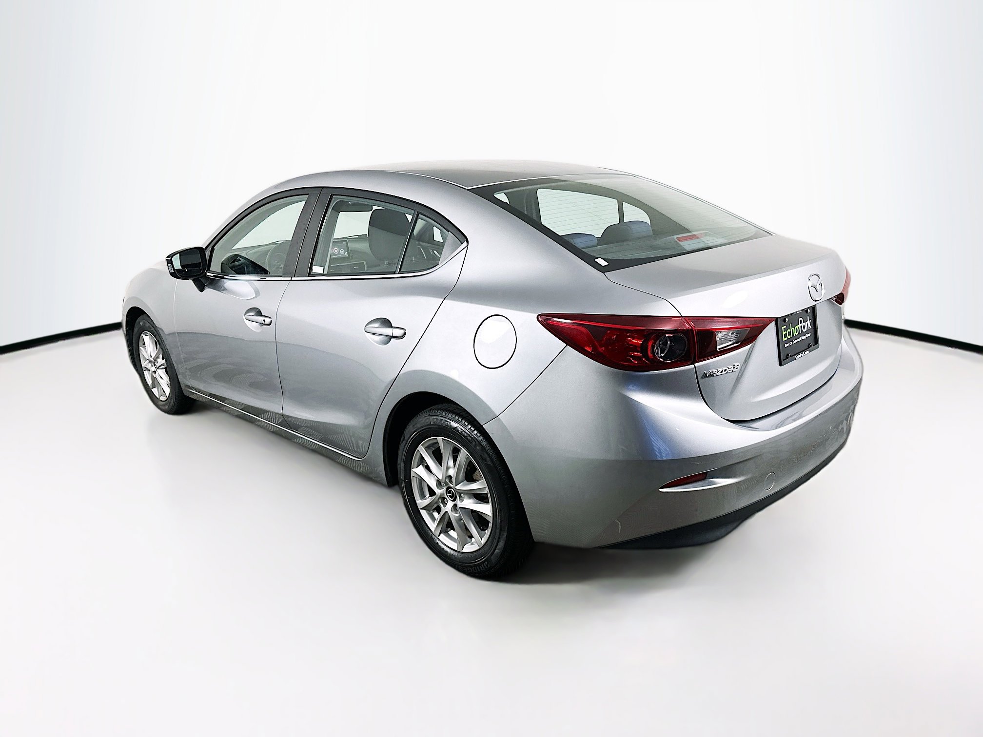 Used 2016 MAZDA MAZDA3 i Sport w/ Preferred Equipment Package image 5