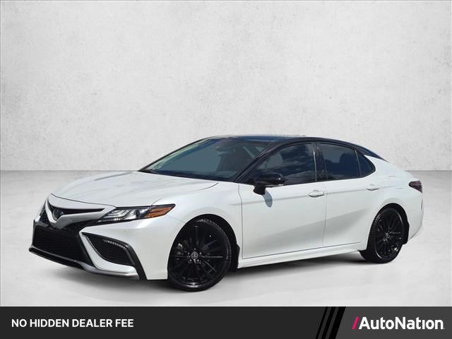 Used 2024 Toyota Camry XSE w/ Navigation Package FWD image 1
