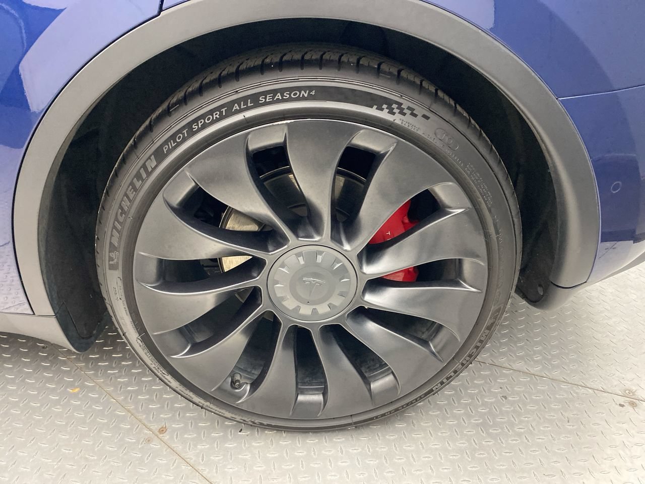 Used 2022 Tesla Model Y Performance AWD/4WD image 10