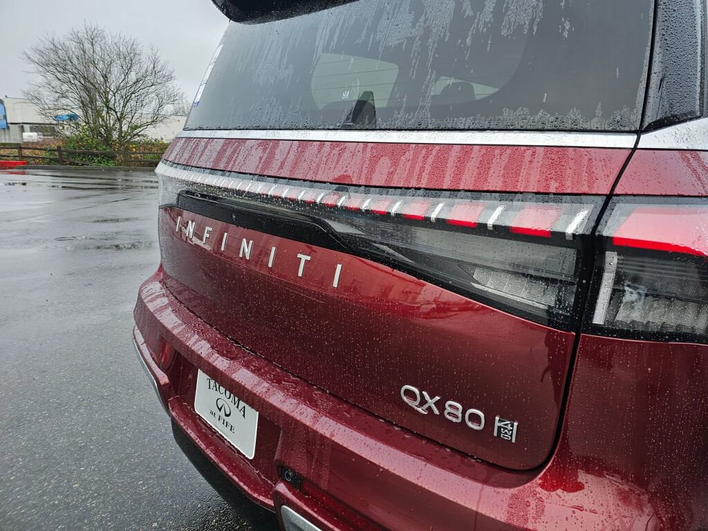 New 2025 INFINITI QX80 Sensory w/ Premium Cargo Package image 18