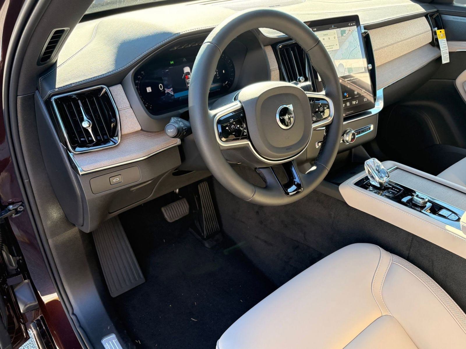 New 2026 Volvo XC90 B6 Plus w/ Protection Package image 4