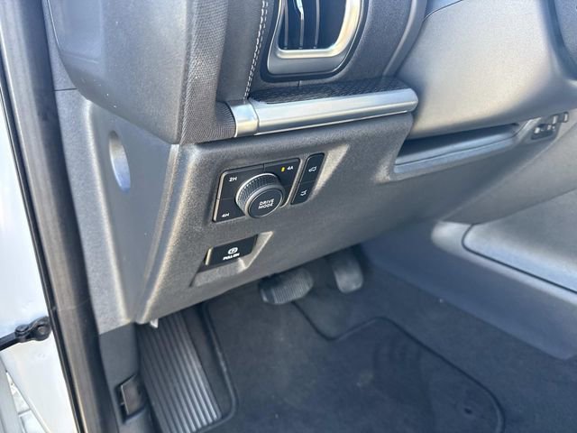 Used 2025 Ford Expedition Platinum w/ Stealth Performance Package image 29