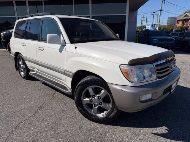 Used 2006 Toyota Land Cruiser w/ Convenience Pkg AWD/4WD image 2