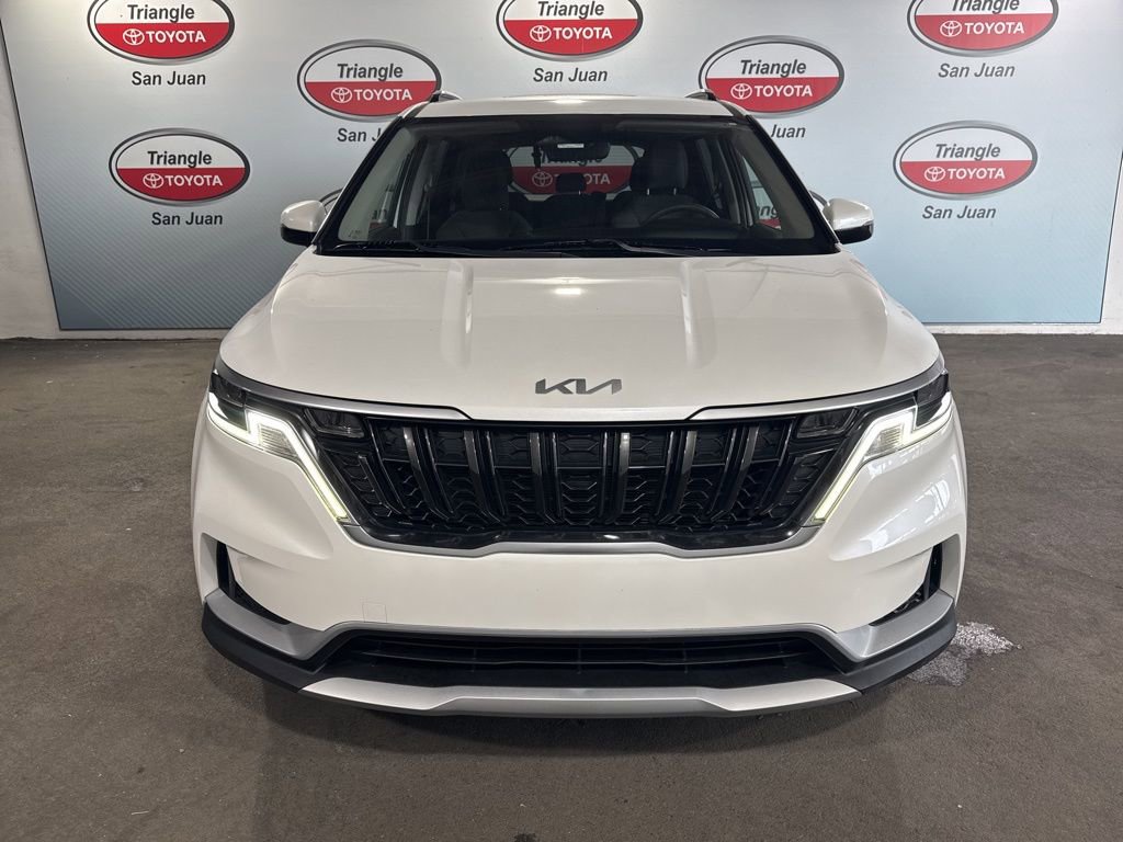 Used 2022 Kia Carnival LX image 2