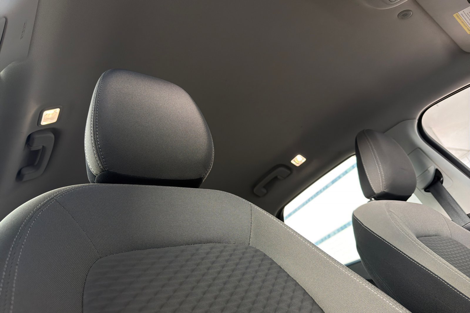 Used 2022 Ford Escape SE w/ SE Sport Appearance Package FWD image 19
