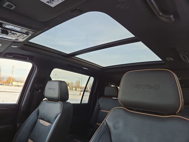 Used 2023 GMC Yukon XL AT4 w/ AT4 Premium Plus Package image 33