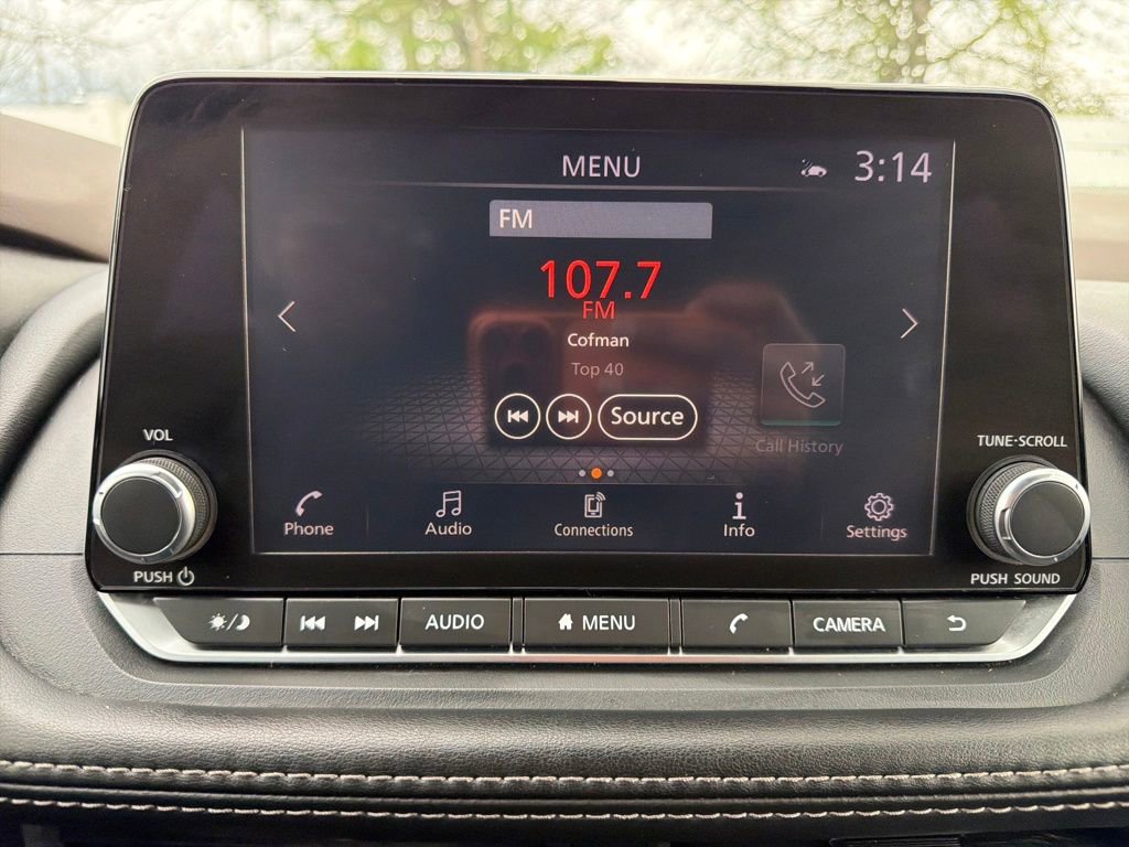 Used 2023 Nissan Rogue SV FWD image 22