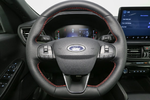Used 2024 Ford Escape ST-Line w/ Tech Pack #1 AWD/4WD image 30
