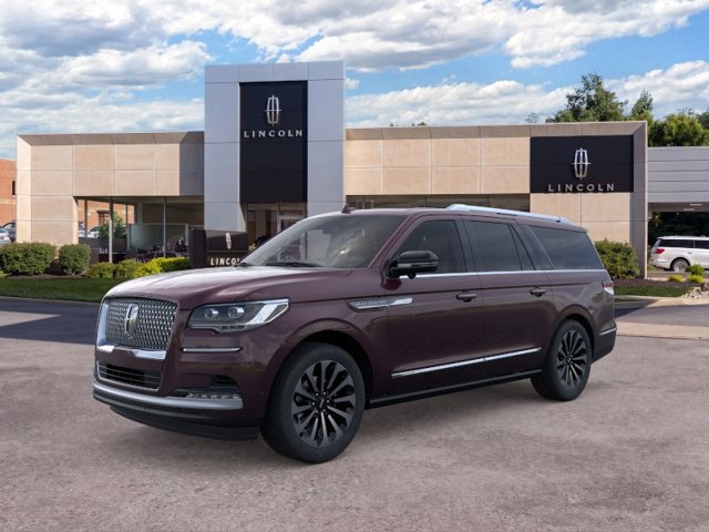 New 2024 Lincoln Navigator L Reserve AWD/4WD image 2