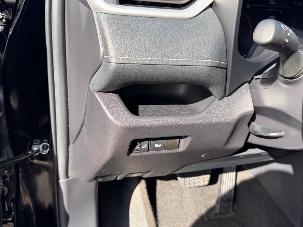 Certified 2025 Toyota RAV4 LE AWD/4WD image 15