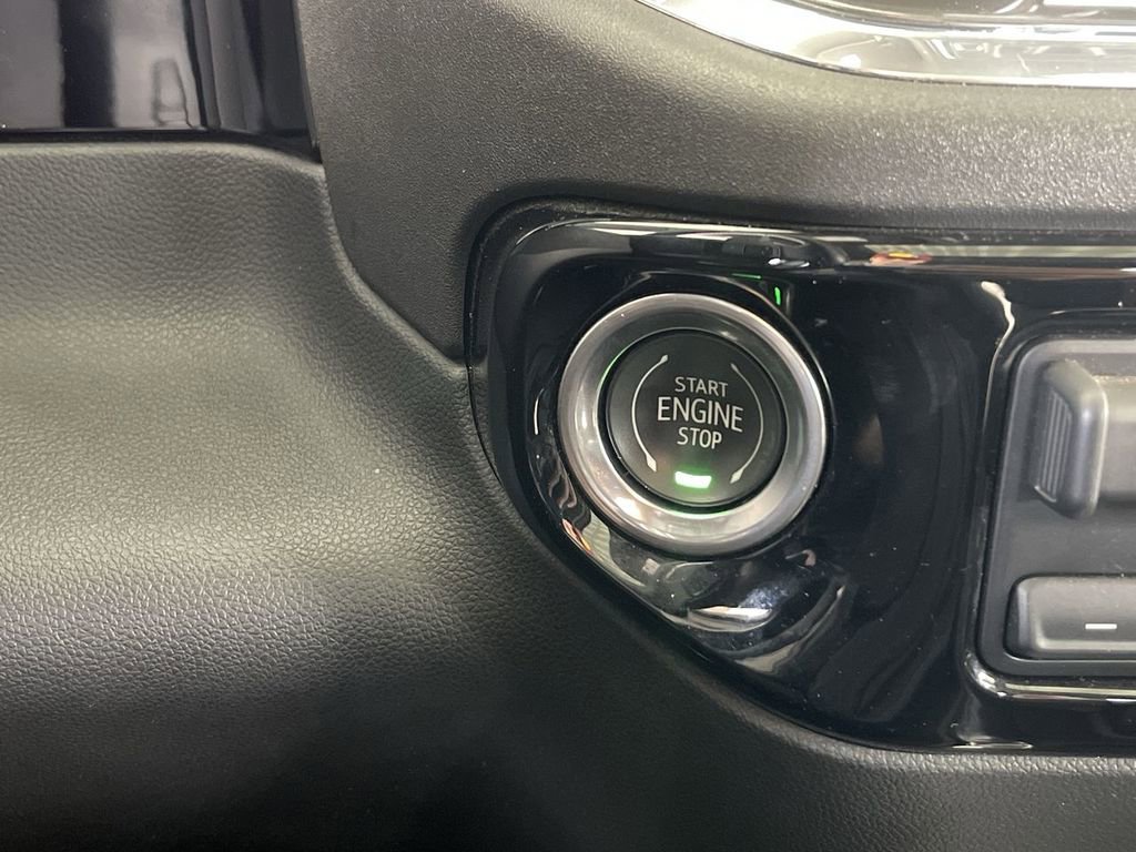 Used 2023 Chevrolet Silverado 1500 High Country w/ Z71 Off-Road Package image 17