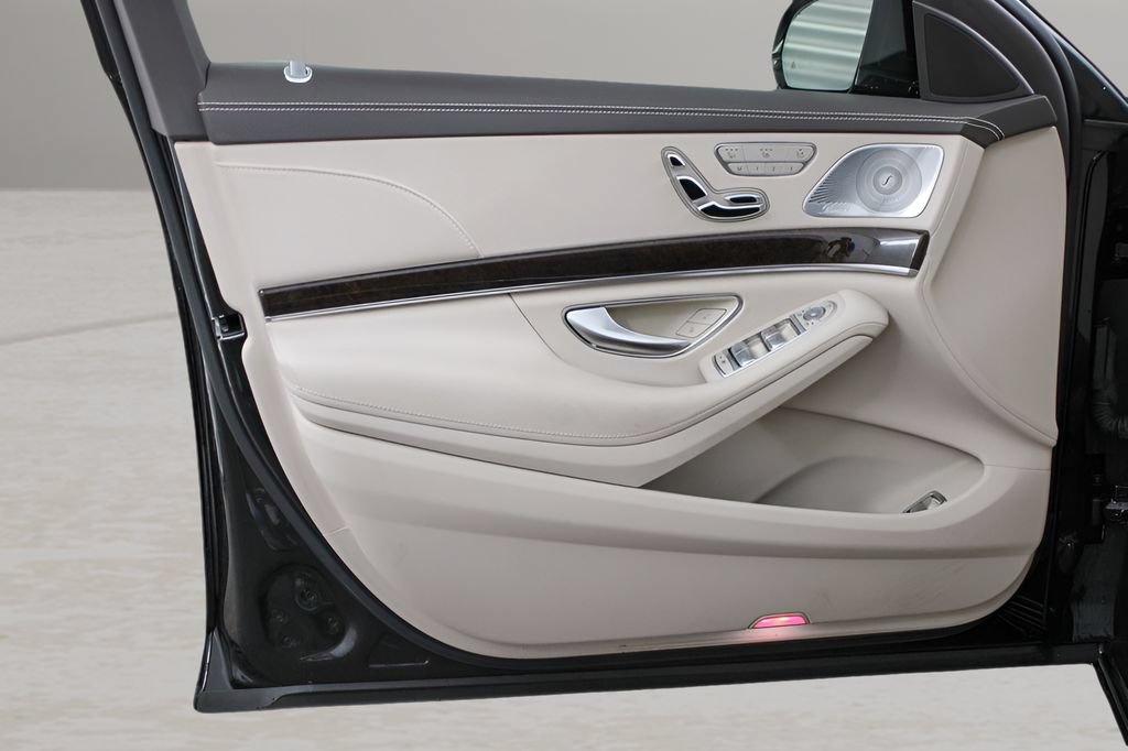 Used 2019 Mercedes-Benz S 450 Sedan image 11