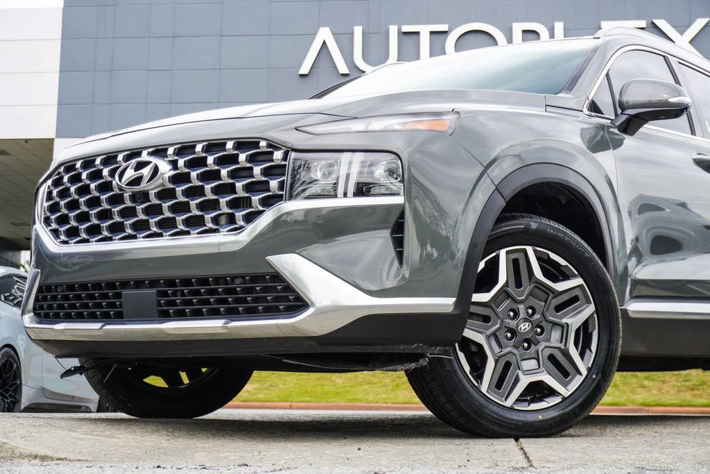 Used 2022 Hyundai Santa Fe Limited AWD/4WD image 2