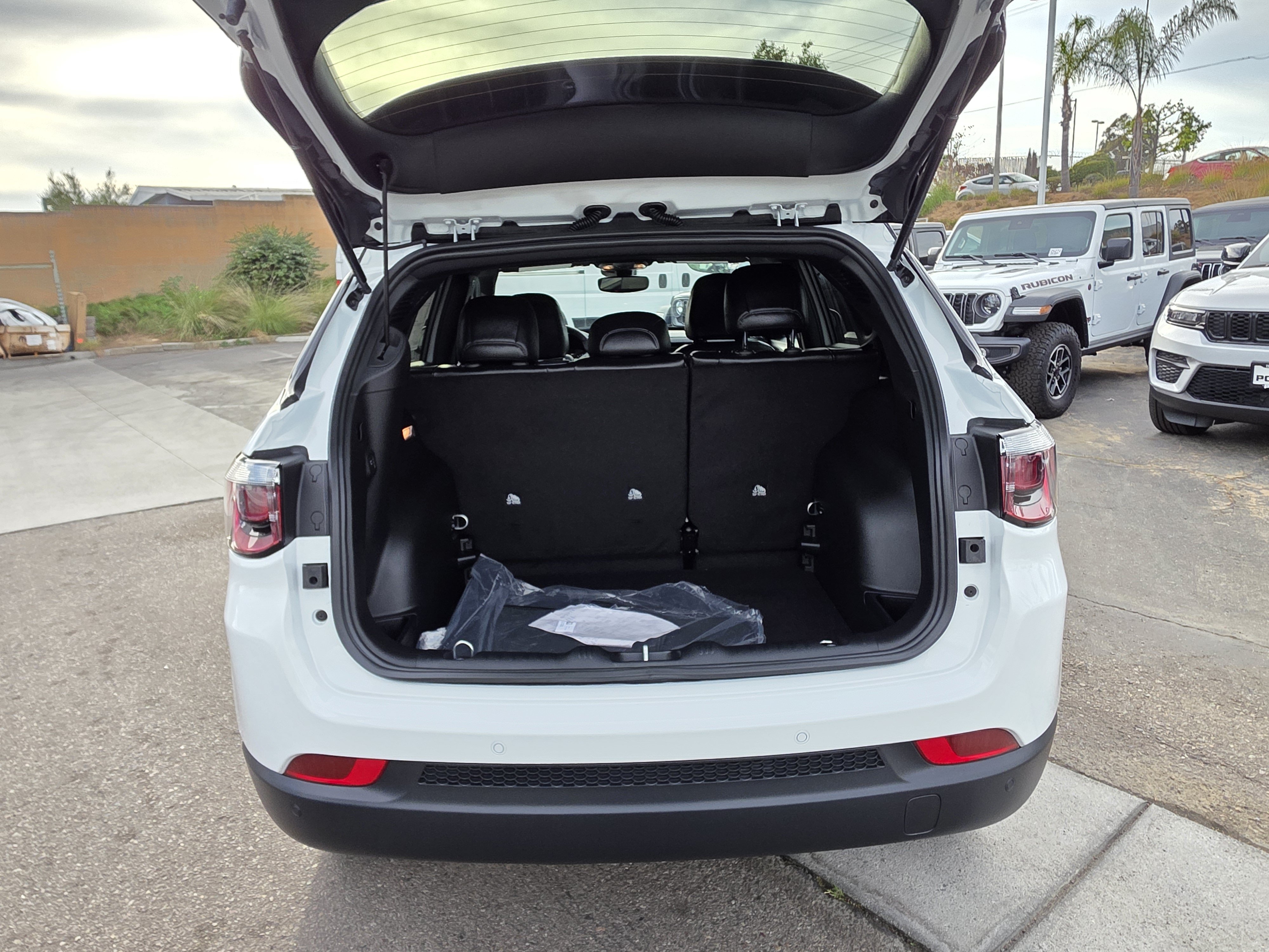 New 2026 Jeep Compass Limited AWD/4WD image 19