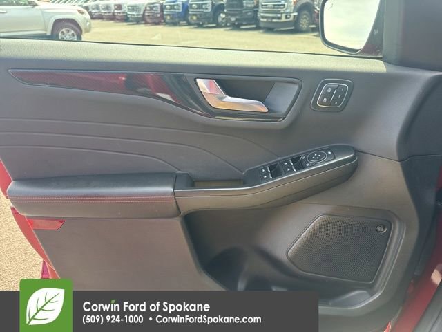 Used 2024 Ford Escape ST-Line Elite w/ Premium Technology Package AWD/4WD image 21