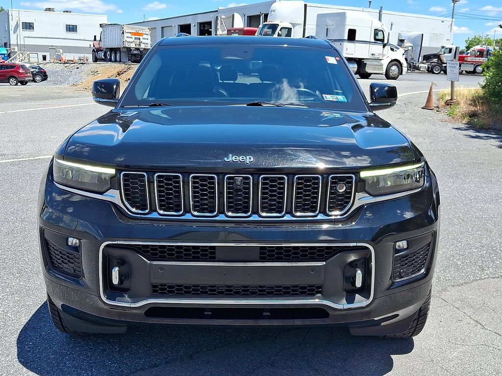 Used 2022 Jeep Grand Cherokee L Overland w/ Advanced Protech Group III AWD/4WD image 2