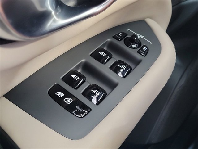 New 2026 Volvo XC90 B5 Plus w/ Protection Package image 33