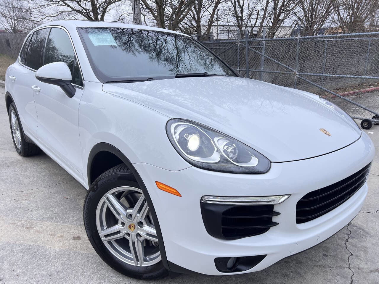 Used 2016 Porsche Cayenne S w/ Premium Package image 3