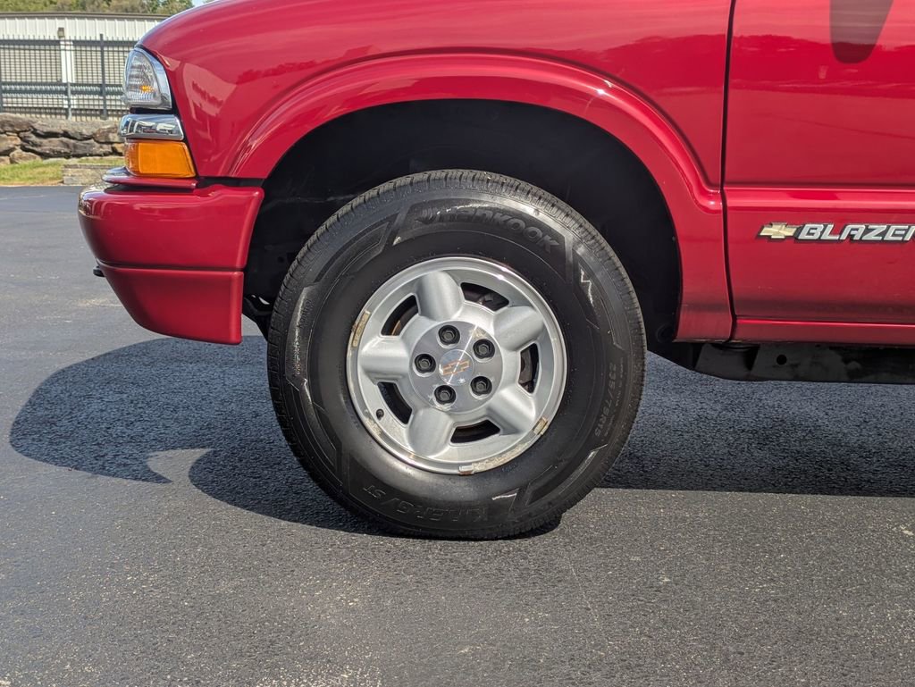 Used 2000 Chevrolet Blazer LS w/ LS Preferred Equipment Group image 8