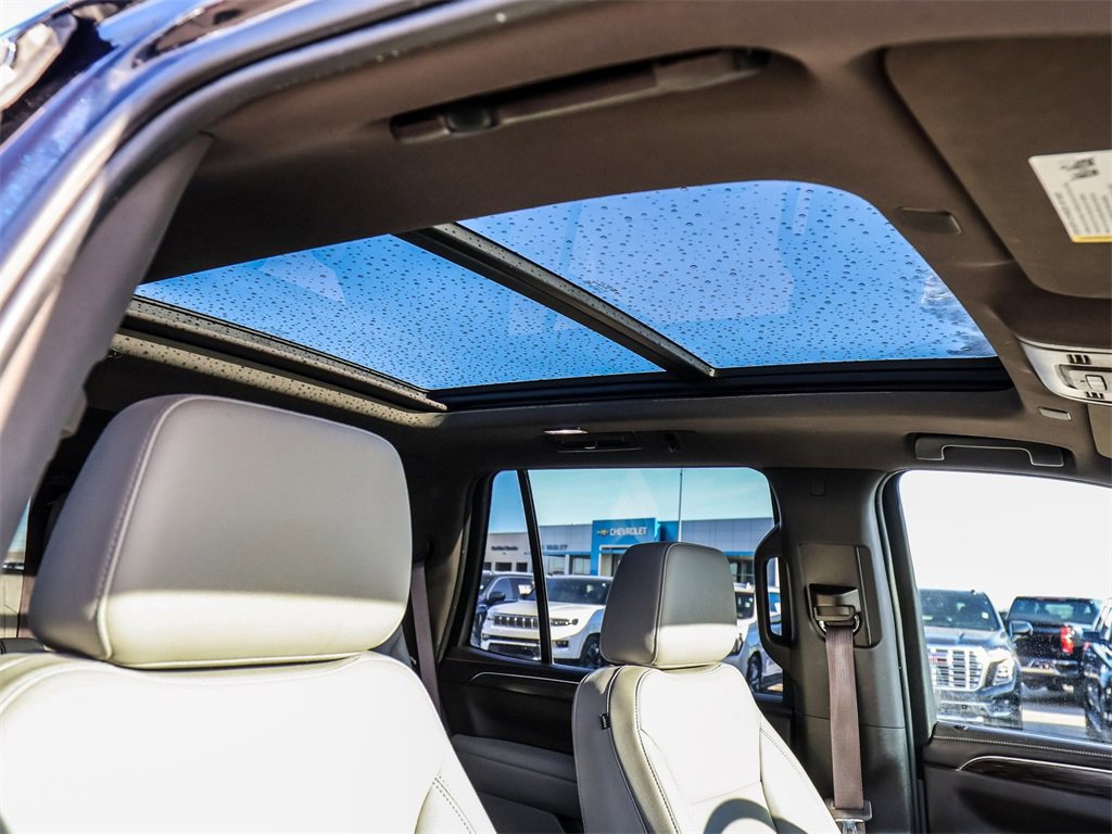 Used 2022 Chevrolet Tahoe LT w/ LT Signature Package image 16