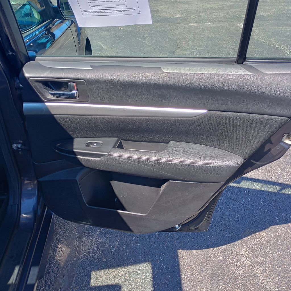 Used 2013 Subaru Legacy 2.5i Premium w/ All-Weather Pkg AWD/4WD image 19