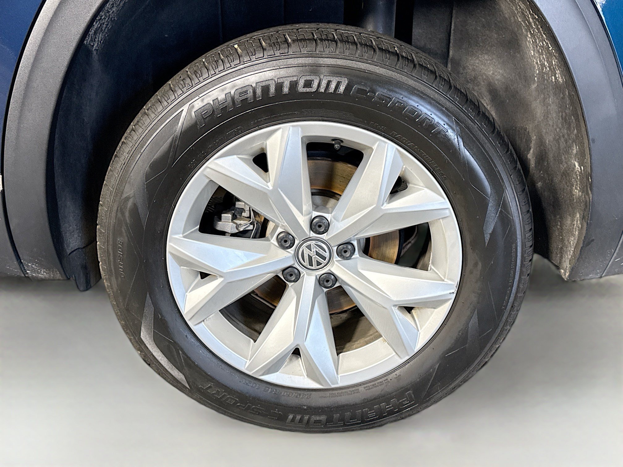 Used 2018 Volkswagen Atlas SEL AWD/4WD image 36