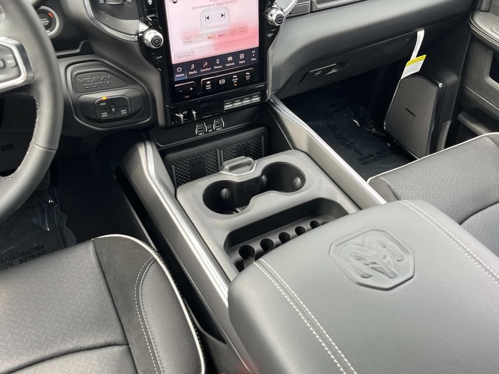 New 2026 RAM 2500 Laramie AWD/4WD image 14