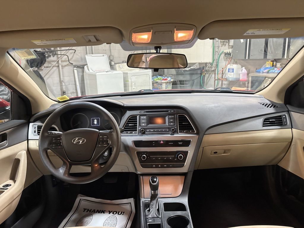 Used 2015 Hyundai Sonata SE image 11