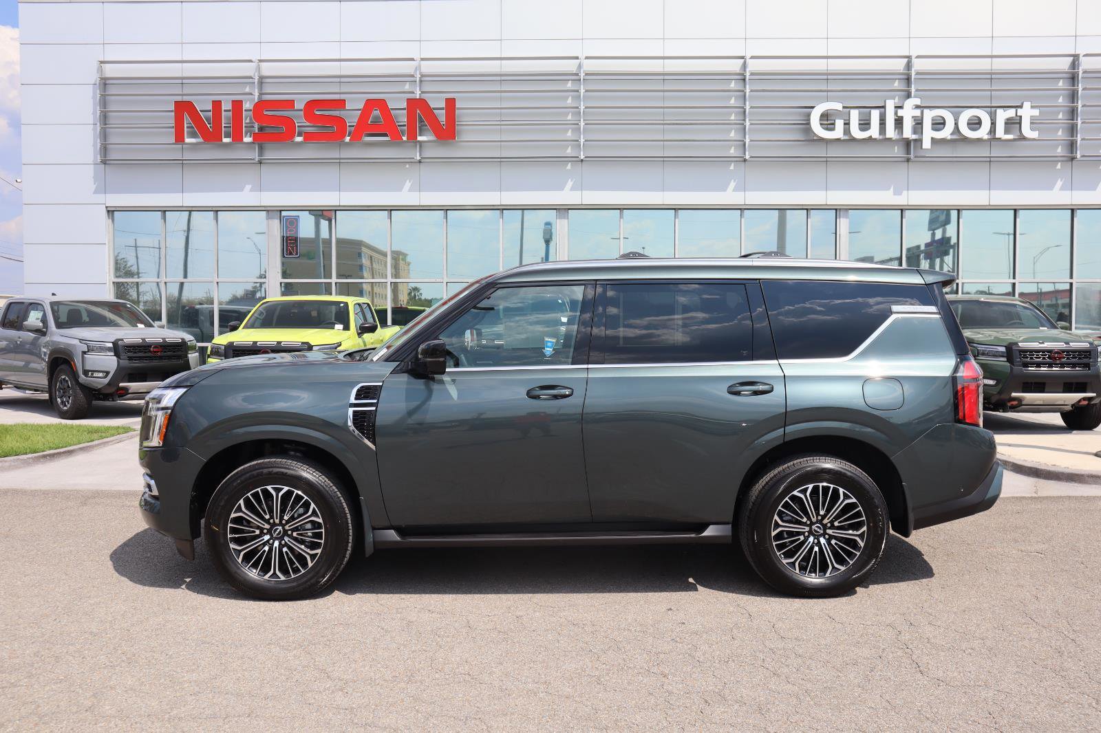 New 2026 Nissan Armada Platinum w/ Convenience Package image 3