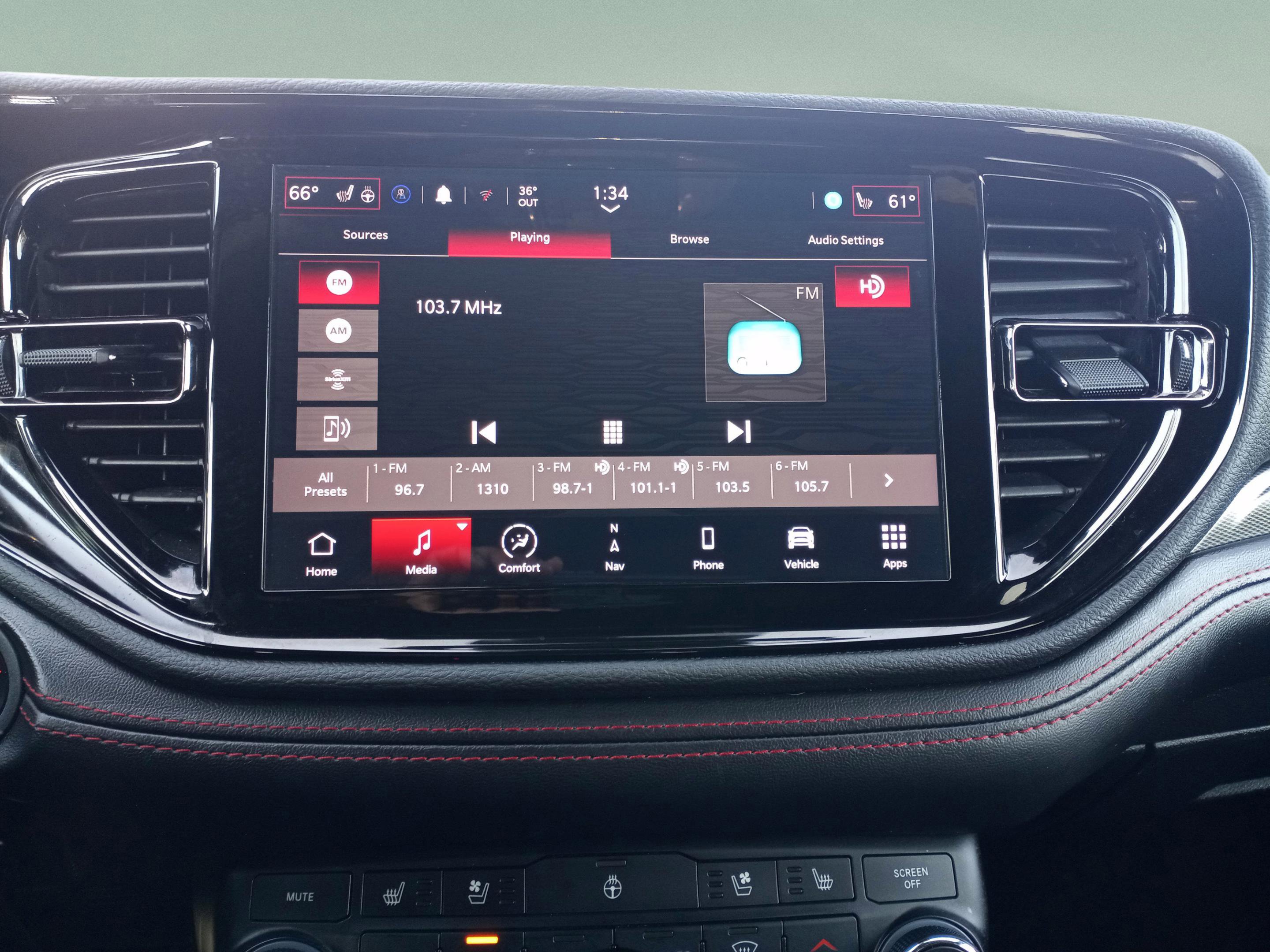 Used 2024 Dodge Durango GT image 17