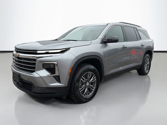 Used 2024 Chevrolet Traverse LT image 7