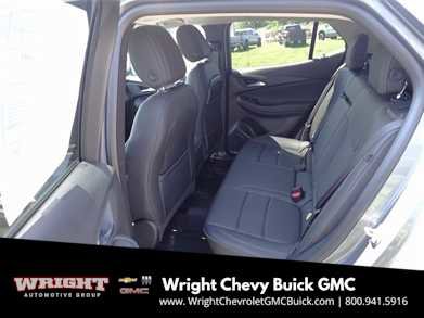 Used 2022 Buick Encore GX Essence w/ Experience Buick Package image 23