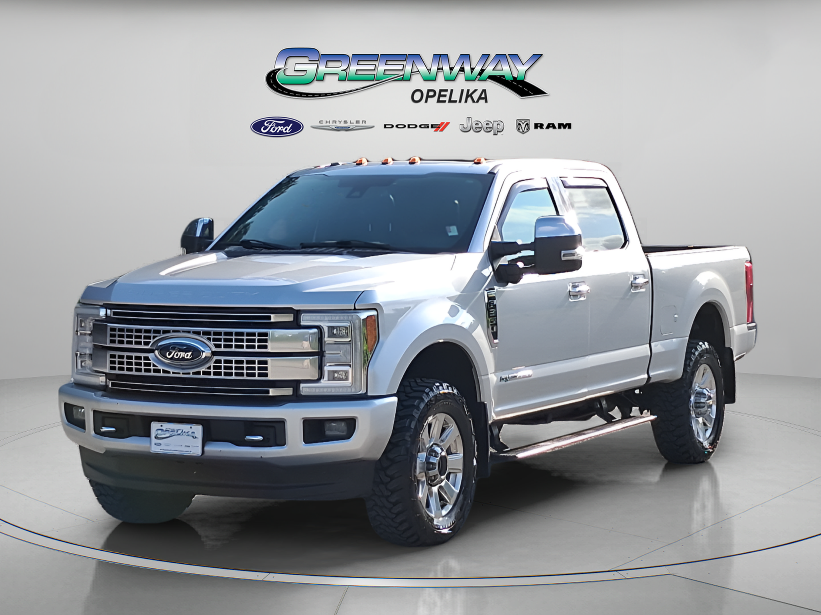 Used 2017 Ford F350 Platinum w/ Platinum Ultimate Package AWD/4WD image 3