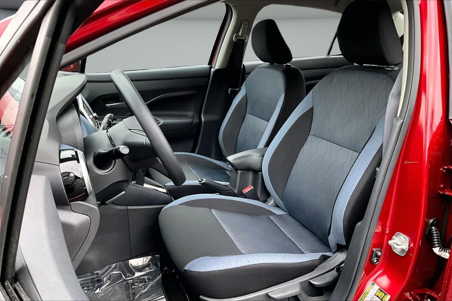 Used 2025 Nissan Versa SV w/ Trunk Package image 11