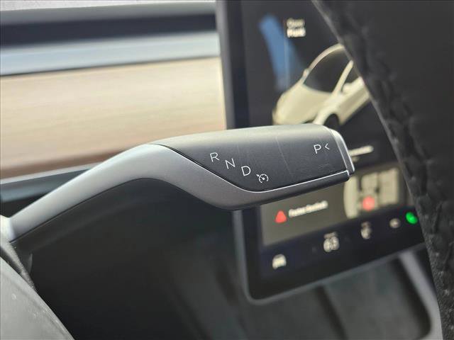 Used 2022 Tesla Model Y Long Range image 27