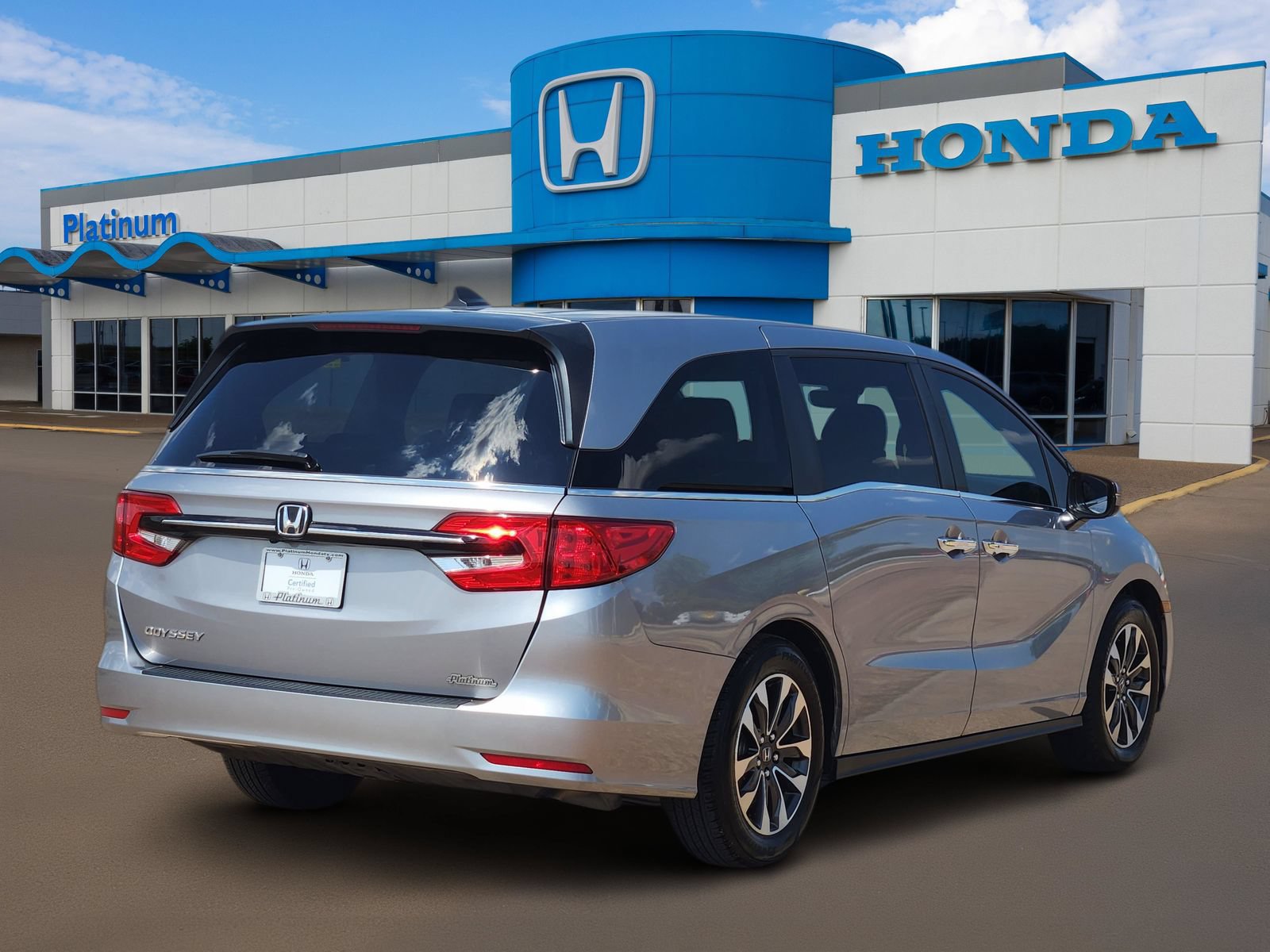 Certified 2023 Honda Odyssey EX-L image 4
