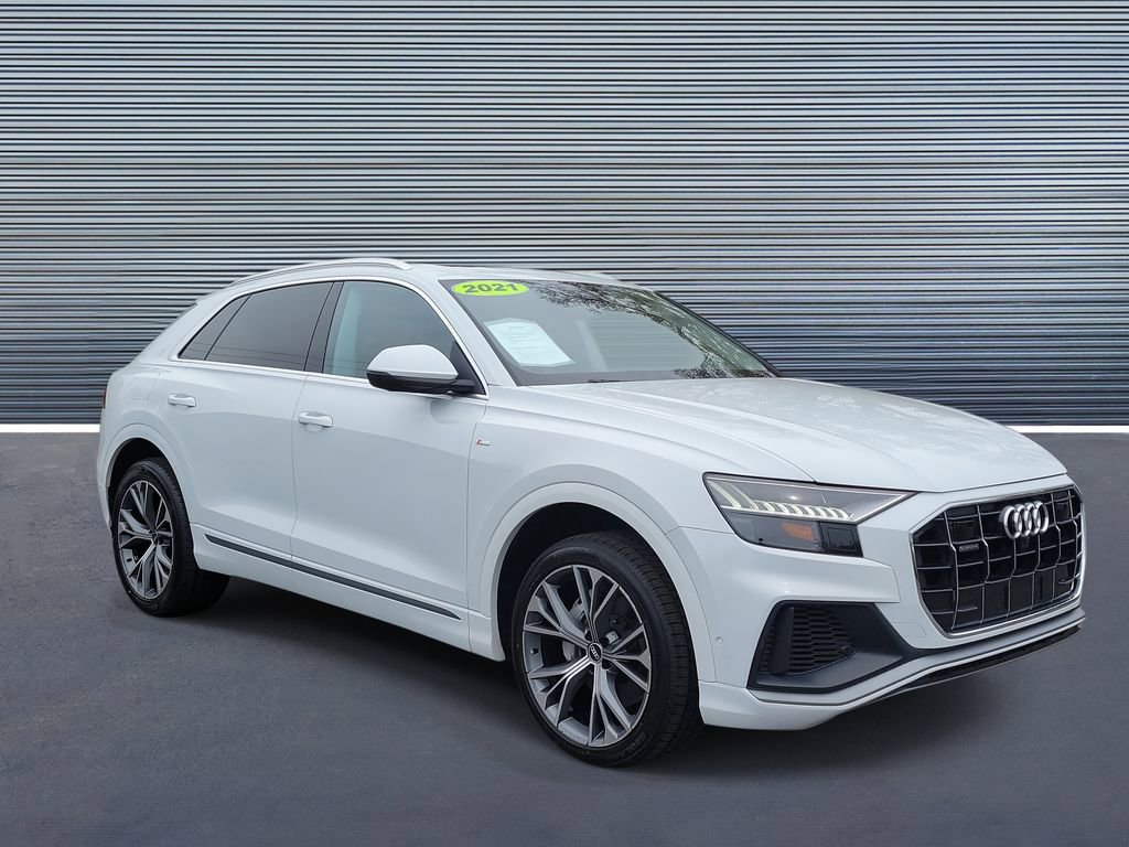 Used 2021 Audi Q8 Premium Plus w/ Premium Plus Package image 2