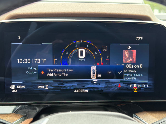 Used 2025 Chevrolet Suburban High Country AWD/4WD image 35