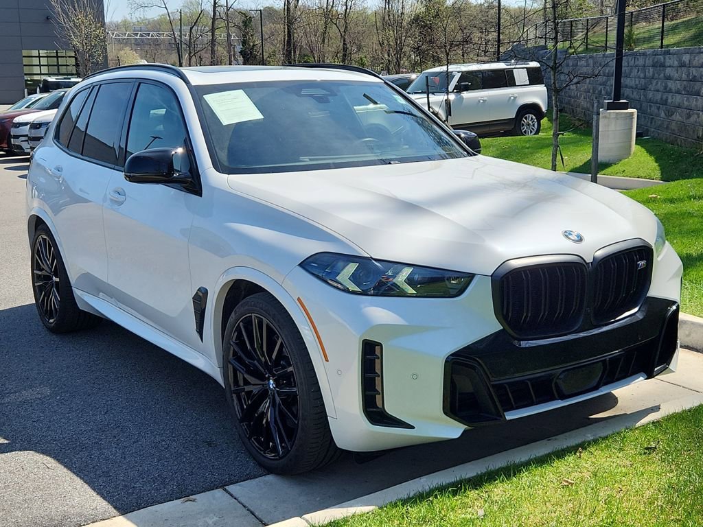 Used 2024 BMW X5 M60i image 10