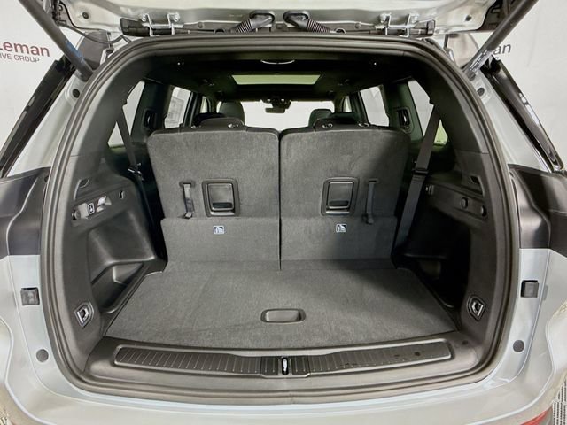 New 2025 Jeep Grand Cherokee L Limited w/ Black Appearance Package image 27