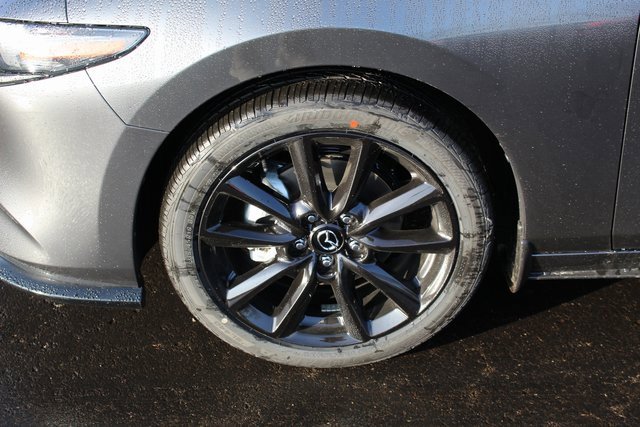 New 2026 MAZDA MAZDA3 Hatchback w/Premium Plus Pkg image 10
